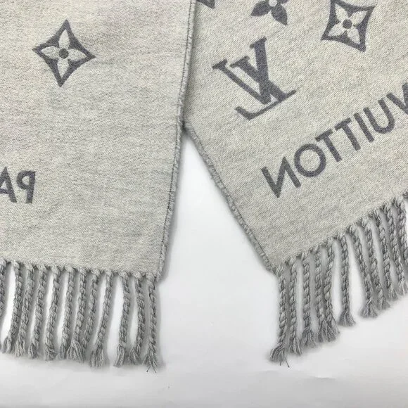 Louis Vuitton Grey Monogram Wool Fringe Scarf - Picture 8 of 9